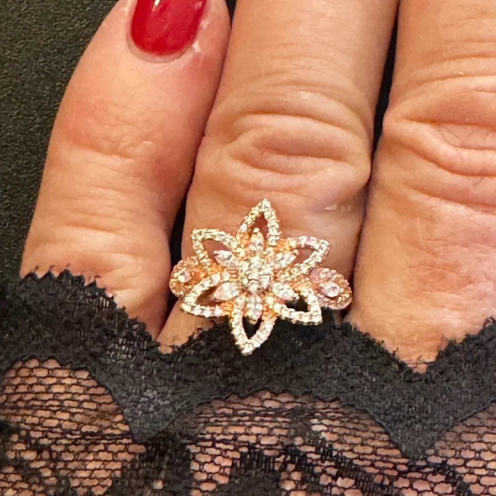 Fine jewelry Stunning star rose gold on Sterling silver‎ base
